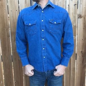 Wrangler Vintage Pearl Snap Denim Button Down
